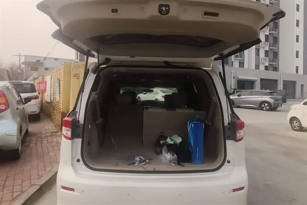 2015 Nissan Quest 3.5L 277HP V6 CVT,autocango,china used car exporter,china ev exporter,chinese used car exporter,chinese used ev exporter