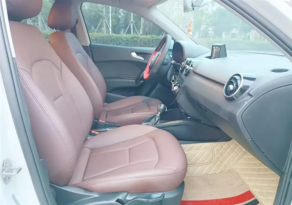 2014 Audi A1 1.4T 122HP L4 7DCT,autocango,china used car exporter,china ev exporter,chinese used car exporter,chinese used ev exporter