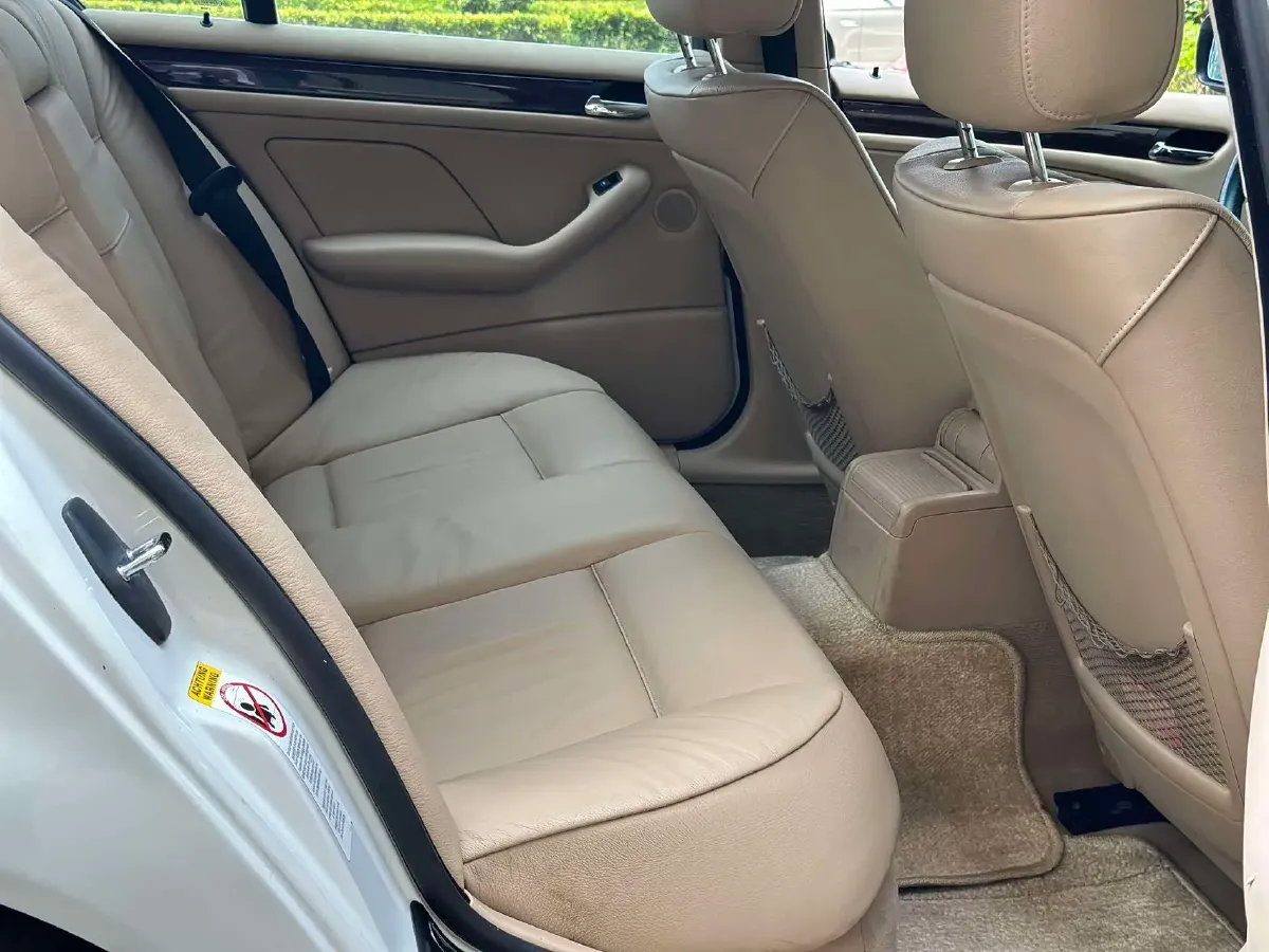 2004 BMW 3 Series 2.5L 192HP L6 5AT,autocango,china used car exporter,china ev exporter,chinese used car exporter,chinese used ev exporter