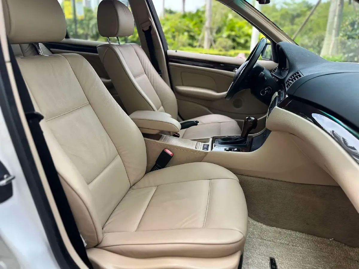 2004 BMW 3 Series 2.5L 192HP L6 5AT,autocango,china used car exporter,china ev exporter,chinese used car exporter,chinese used ev exporter