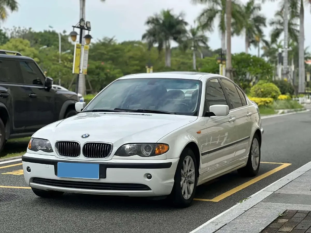 2004 BMW 3 Series 2.5L 192HP L6 5AT,autocango,china used car exporter,china ev exporter,chinese used car exporter,chinese used ev exporter