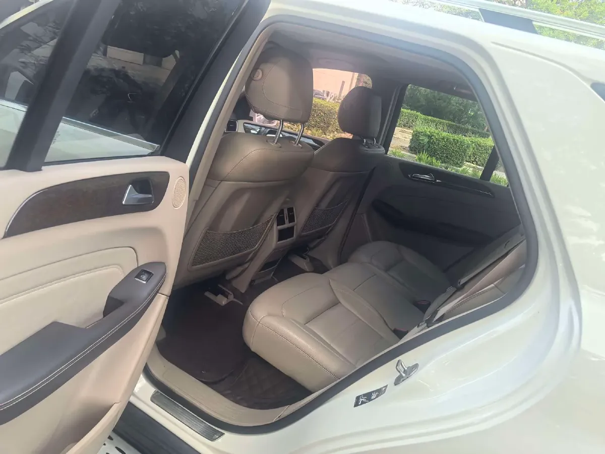 2013 Mercedes-Benz SL Class 3.5L 306HP V6 7AT,autocango,china used car exporter,china ev exporter,chinese used car exporter,chinese used ev exporter