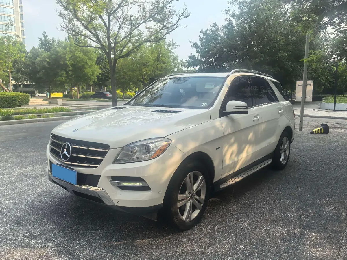2013 Mercedes-Benz SL Class 3.5L 306HP V6 7AT,autocango,china used car exporter,china ev exporter,chinese used car exporter,chinese used ev exporter