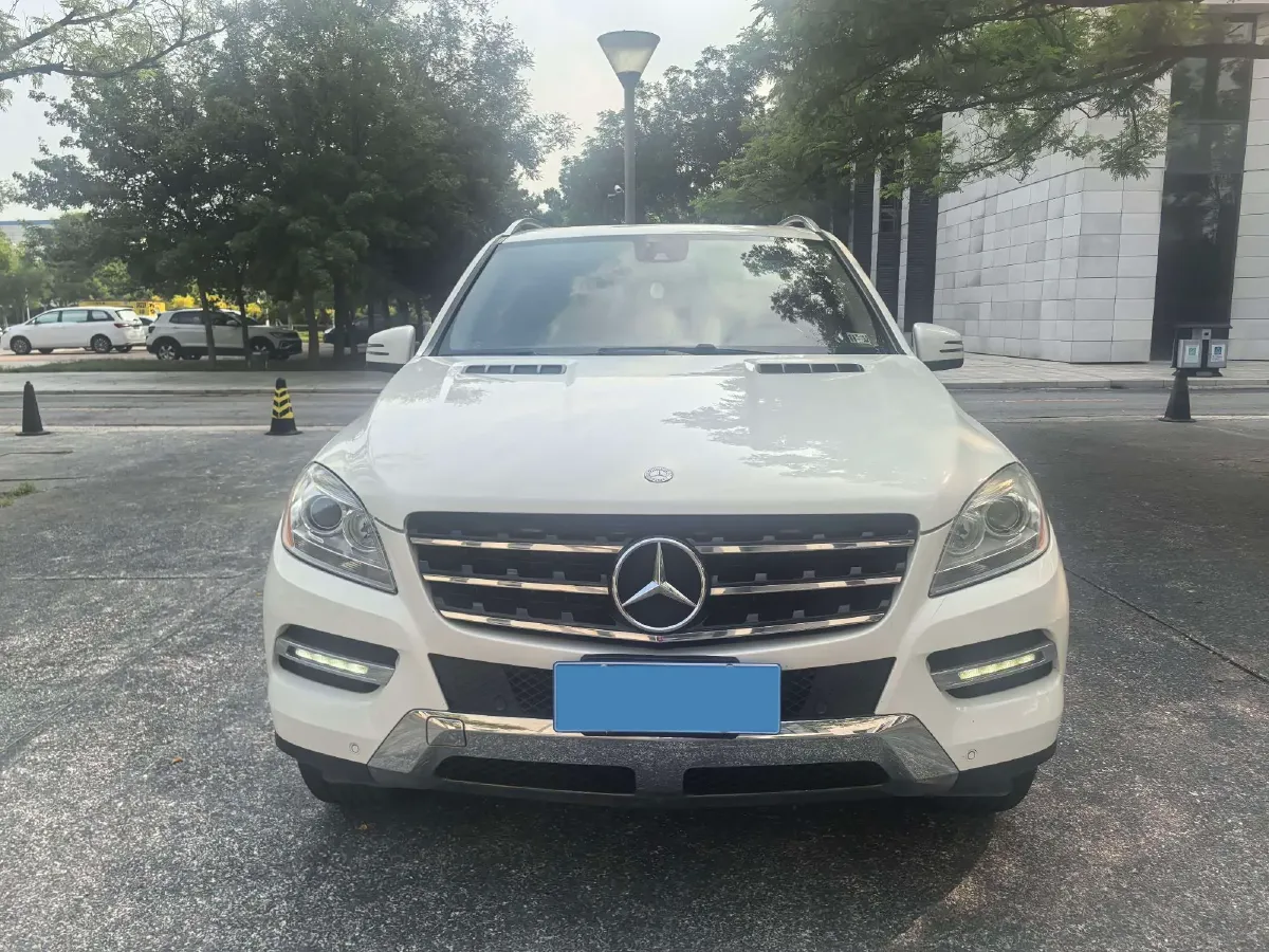 2013 Mercedes-Benz SL Class 3.5L 306HP V6 7AT,autocango,china used car exporter,china ev exporter,chinese used car exporter,chinese used ev exporter