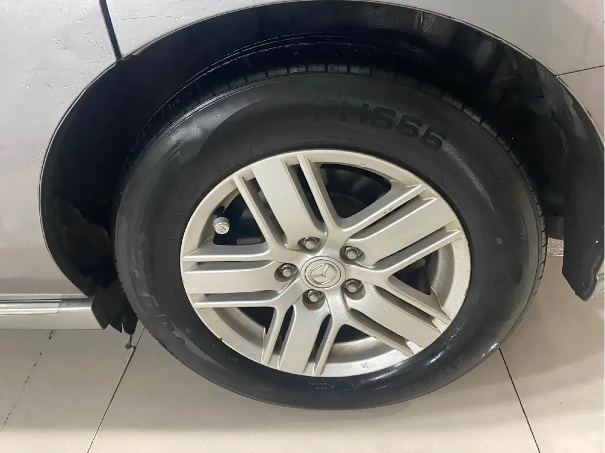 2013 Mazda 8 2.5L 163HP L4 5AT,autocango,china used car exporter,china ev exporter,chinese used car exporter,chinese used ev exporter