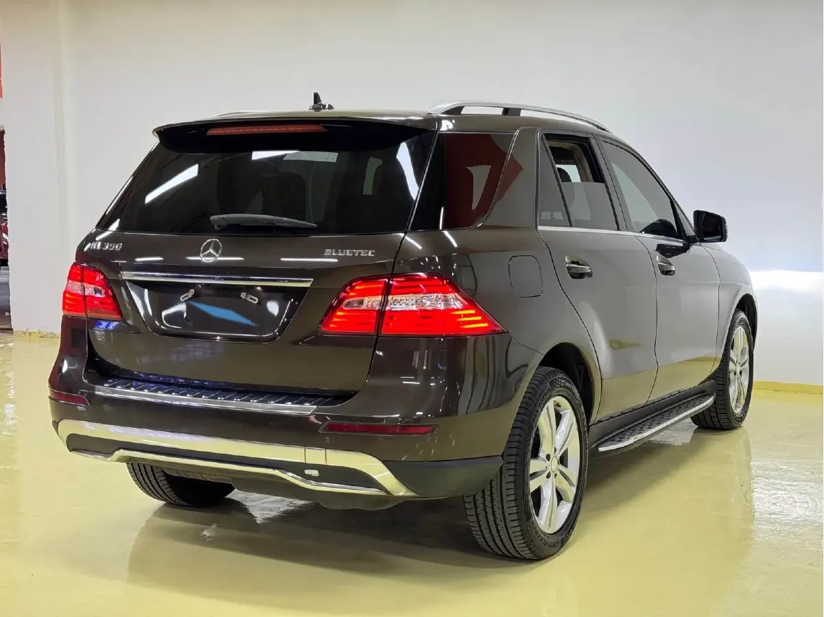 2013 Mercedes-Benz SL Class 3.5L 306HP V6 7AT,autocango,china used car exporter,china ev exporter,chinese used car exporter,chinese used ev exporter