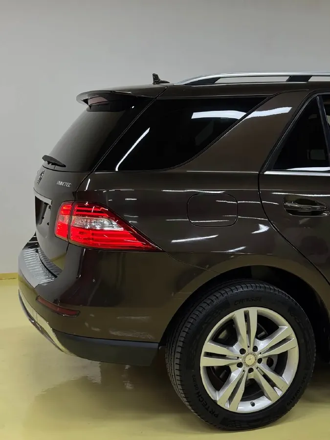 2013 Mercedes-Benz SL Class 3.5L 306HP V6 7AT,autocango,china used car exporter,china ev exporter,chinese used car exporter,chinese used ev exporter