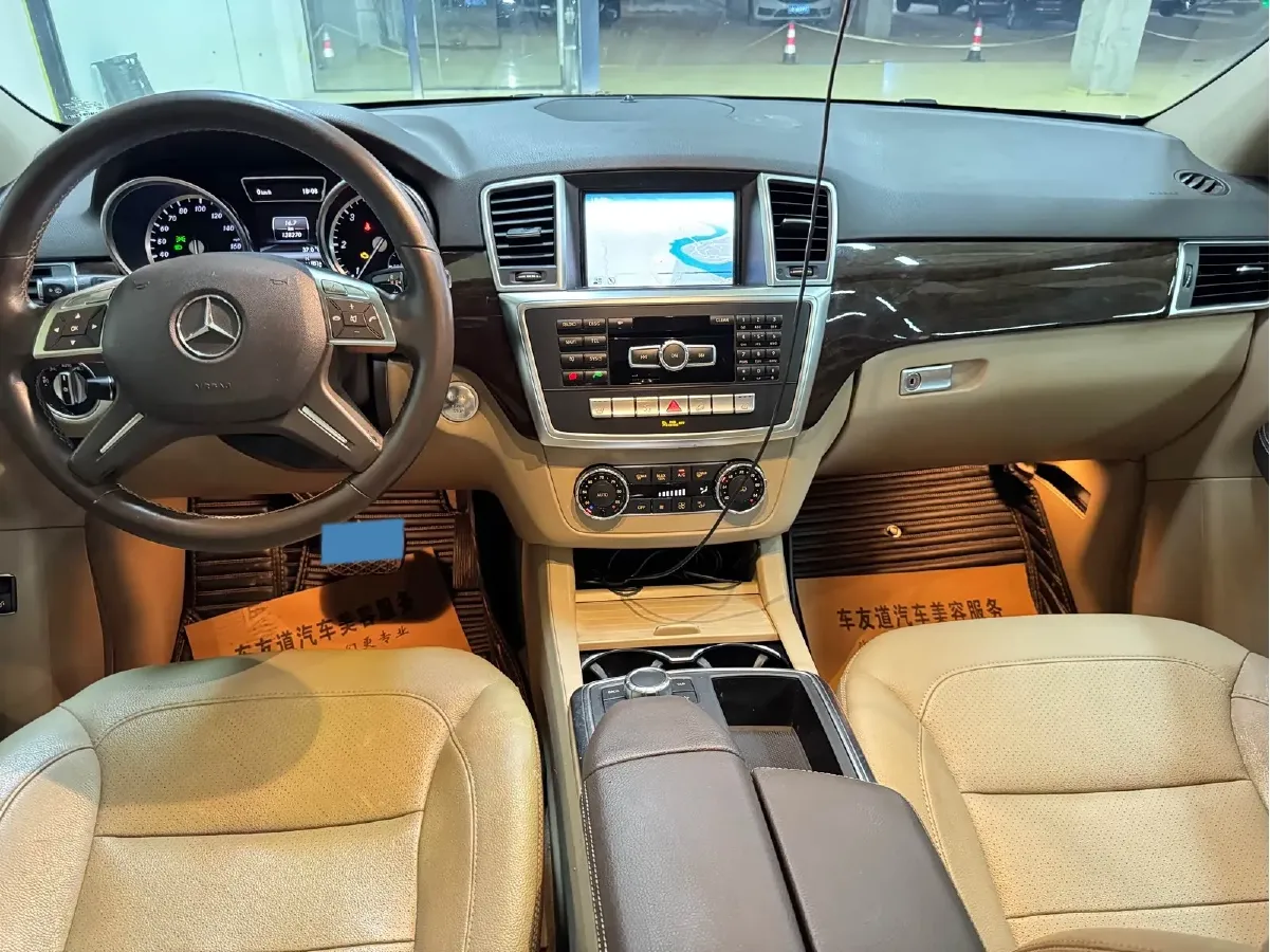 2013 Mercedes-Benz SL Class 3.5L 306HP V6 7AT,autocango,china used car exporter,china ev exporter,chinese used car exporter,chinese used ev exporter