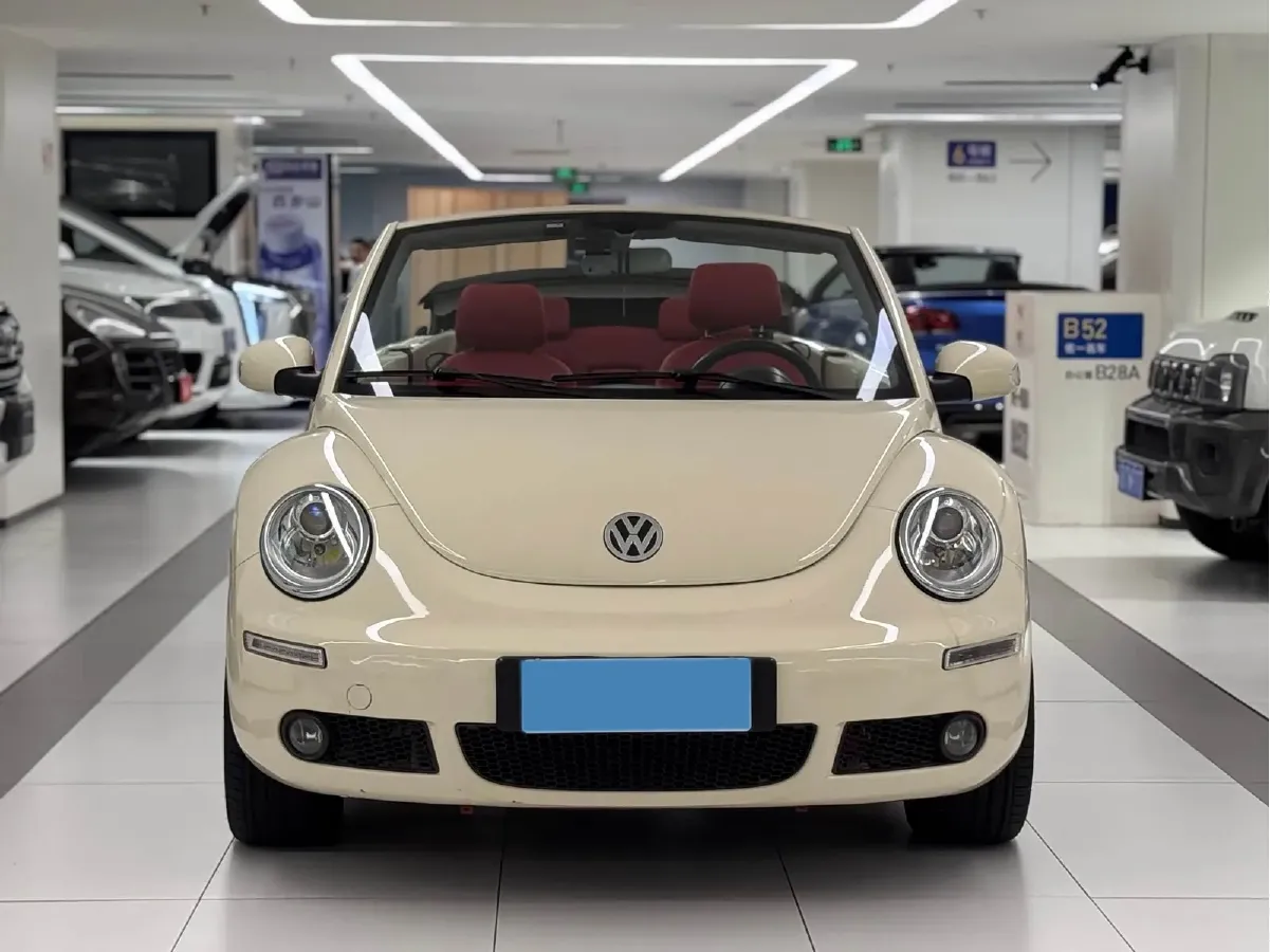 2009 Volkswagen Beetle 2.0L 115HP L4 6AT,autocango,china used car exporter,china ev exporter,chinese used car exporter,chinese used ev exporter