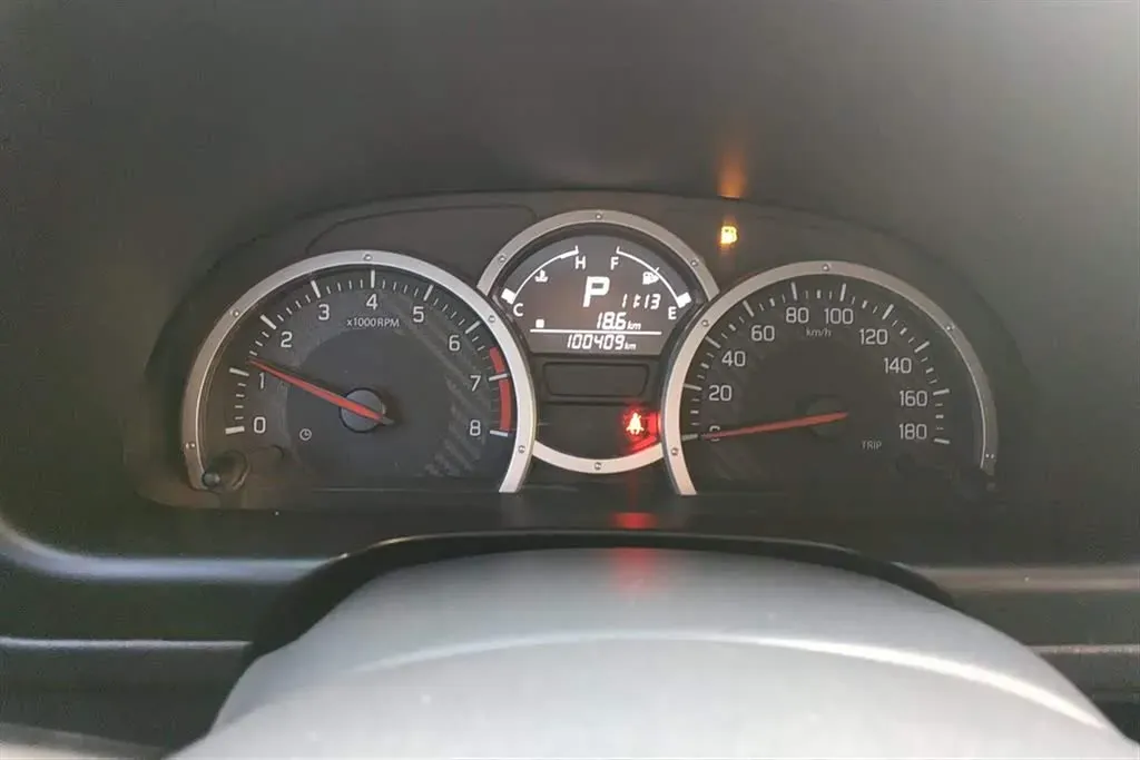 2015 Suzuki Jimny 1.3L 85HP L4 4AT,autocango,china used car exporter,china ev exporter,chinese used car exporter,chinese used ev exporter