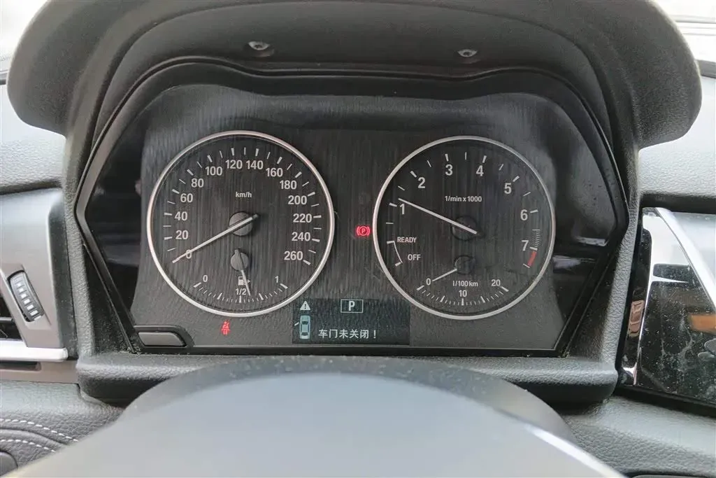 2016 BMW 2 Series Wagon 1.5T 136HP L3 6AT,autocango,china used car exporter,china ev exporter,chinese used car exporter,chinese used ev exporter