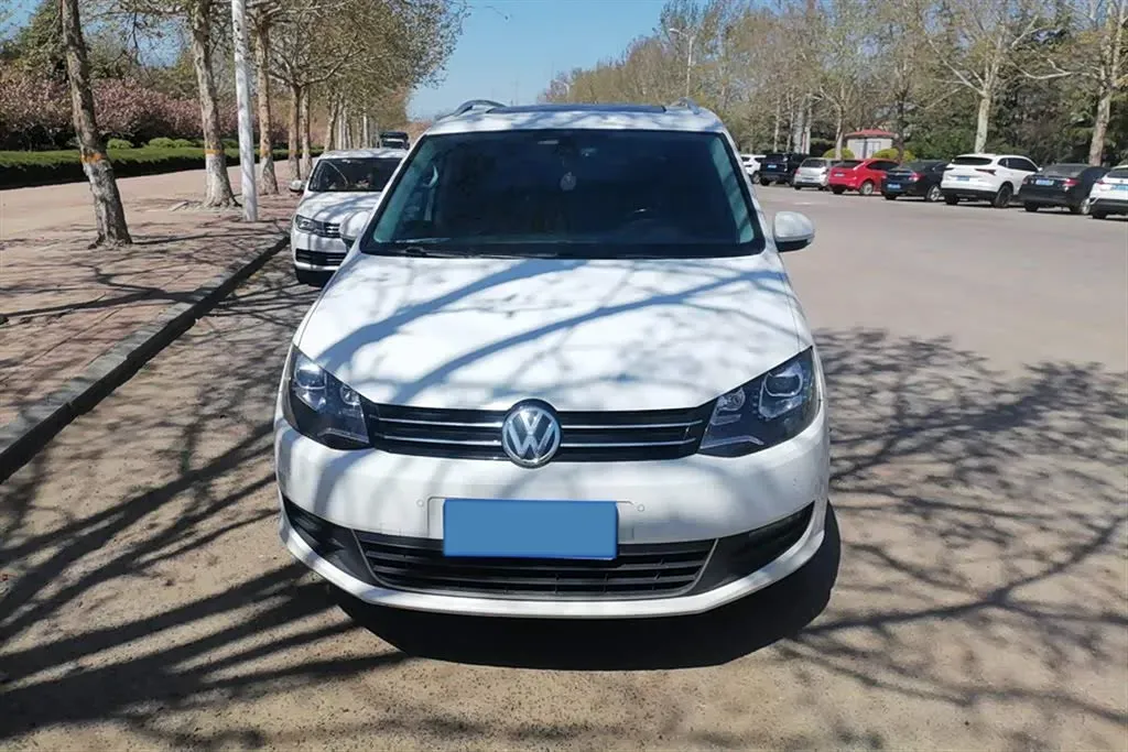 2016 Volkswagen Sharan 2.0T 220HP L4 6DCT,autocango,china used car exporter,china ev exporter,chinese used car exporter,chinese used ev exporter