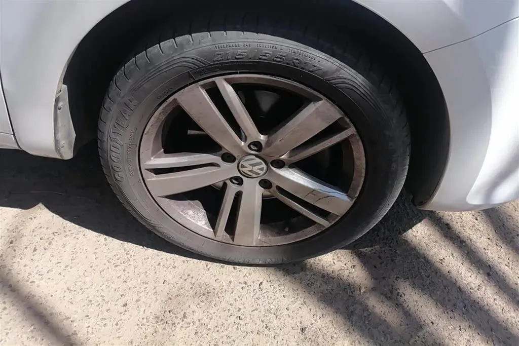 2016 Volkswagen Sharan 2.0T 220HP L4 6DCT,autocango,china used car exporter,china ev exporter,chinese used car exporter,chinese used ev exporter