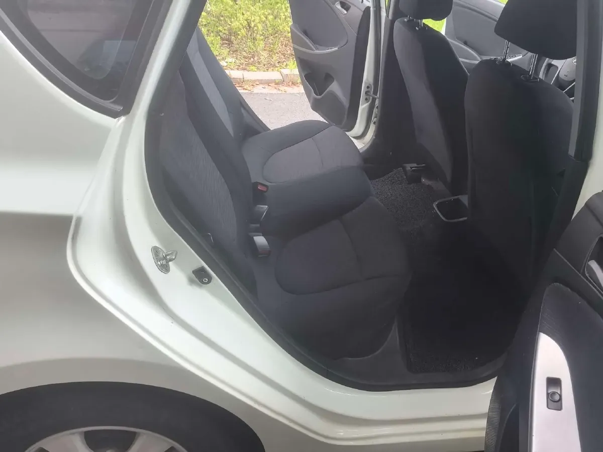 2014 Hyundai RuiYi 1.4L 107HP L4 5MT,autocango,china used car exporter,china ev exporter,chinese used car exporter,chinese used ev exporter