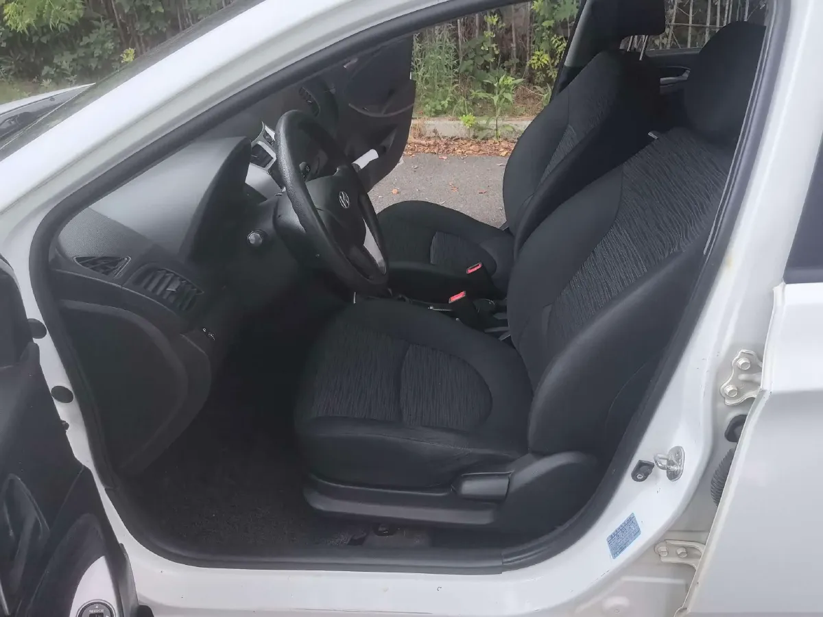 2014 Hyundai RuiYi 1.4L 107HP L4 5MT,autocango,china used car exporter,china ev exporter,chinese used car exporter,chinese used ev exporter