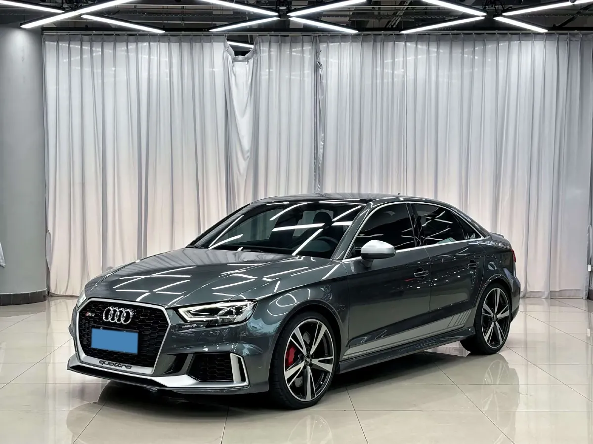 2017 Audi RS 3 2.5T 400HP L5 7DCT,autocango,china used car exporter,china ev exporter,chinese used car exporter,chinese used ev exporter