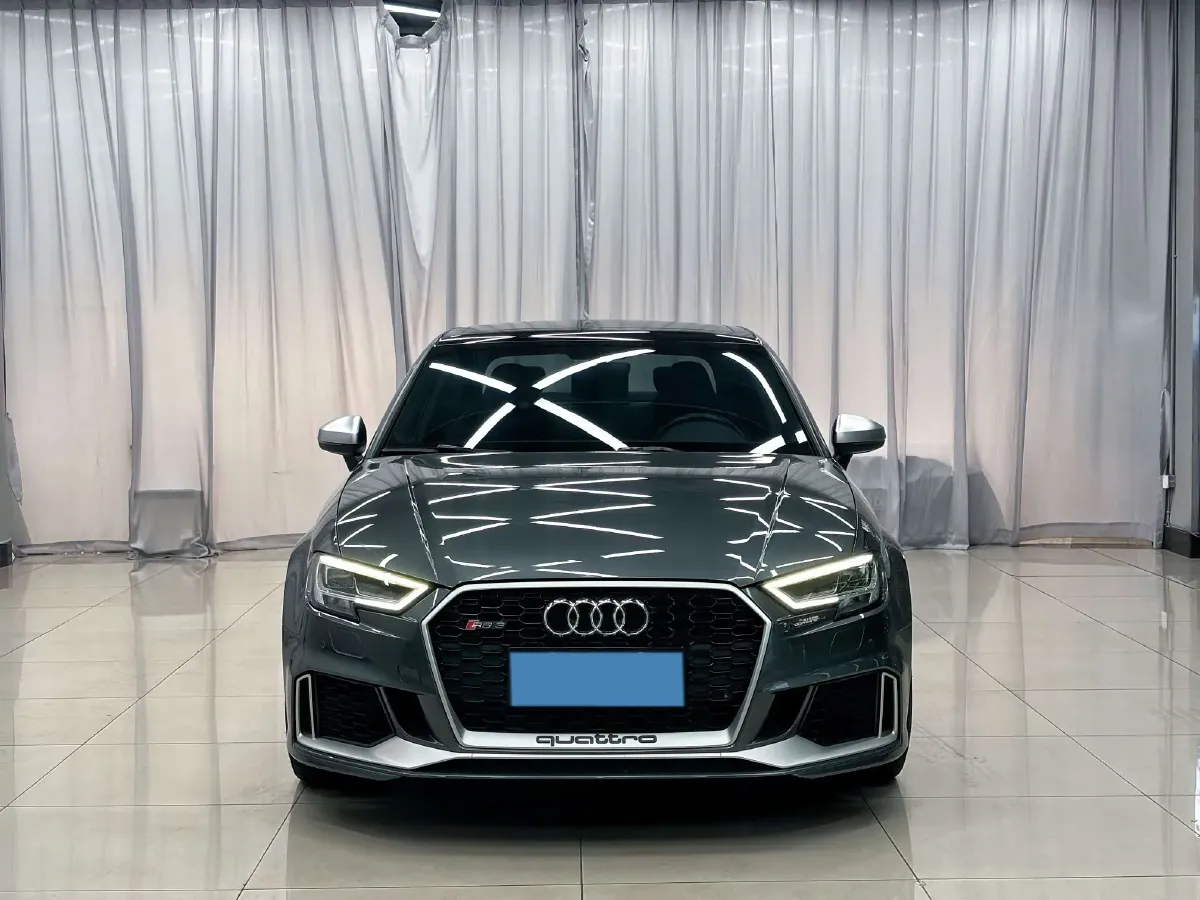 2017 Audi RS 3 2.5T 400HP L5 7DCT,autocango,china used car exporter,china ev exporter,chinese used car exporter,chinese used ev exporter