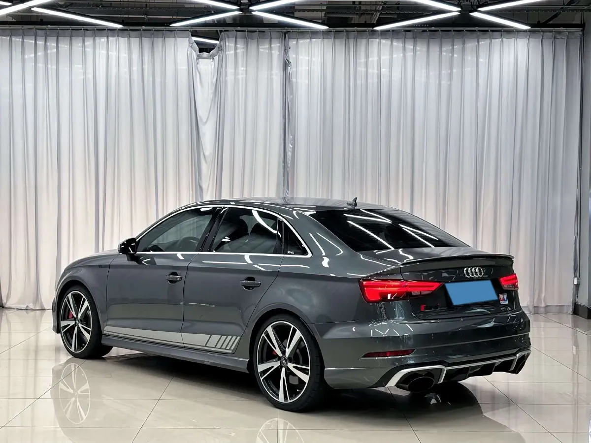 2017 Audi RS 3 2.5T 400HP L5 7DCT,autocango,china used car exporter,china ev exporter,chinese used car exporter,chinese used ev exporter