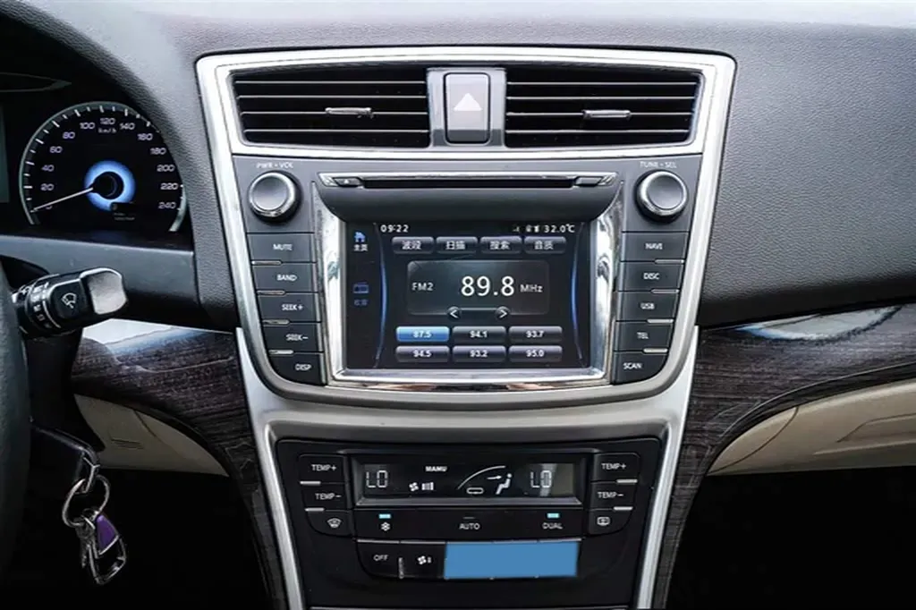 2014 ChangAn Raeton 1.8T 177HP L4 6AT,autocango,china used car exporter,china ev exporter,chinese used car exporter,chinese used ev exporter