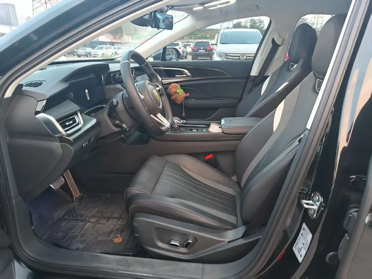 2024 HongQi H6 2.0T 224HP L4 8AT,autocango,china used car exporter,china ev exporter,chinese used car exporter,chinese used ev exporter