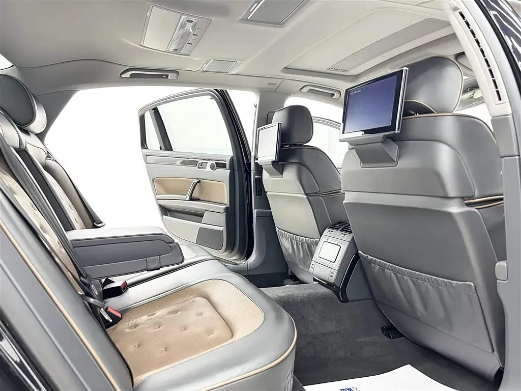 2015 Volkswagen Pheaton 3.0L 250HP V6 6AT,autocango,china used car exporter,china ev exporter,chinese used car exporter,chinese used ev exporter