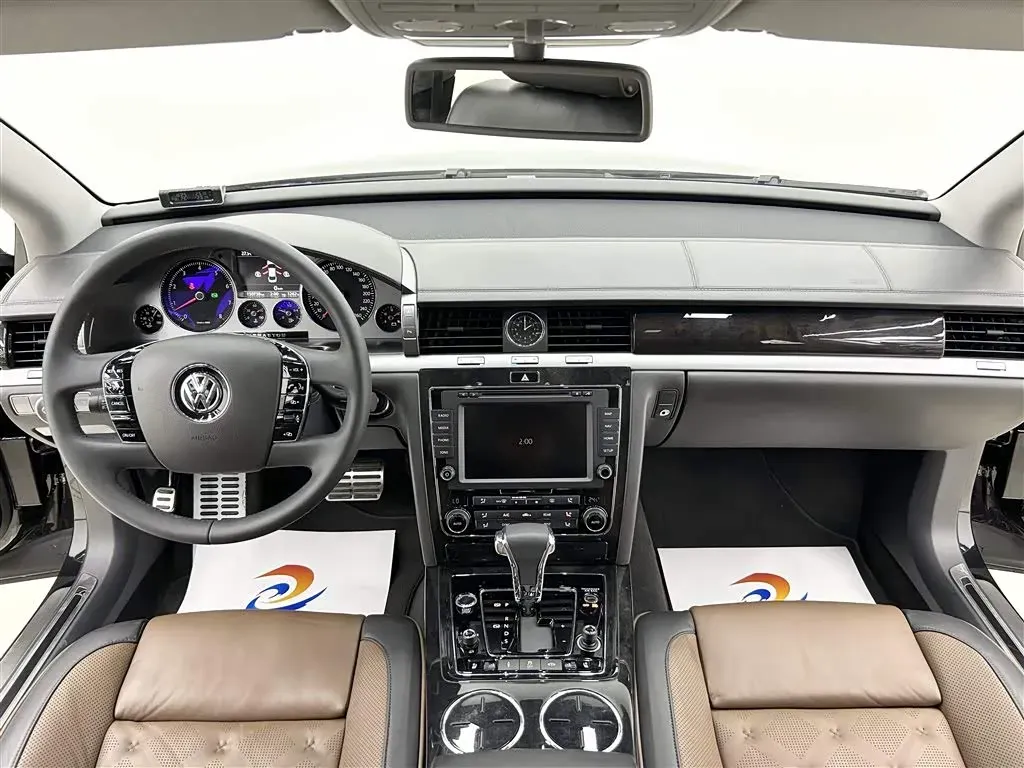 2015 Volkswagen Pheaton 3.0L 250HP V6 6AT,autocango,china used car exporter,china ev exporter,chinese used car exporter,chinese used ev exporter