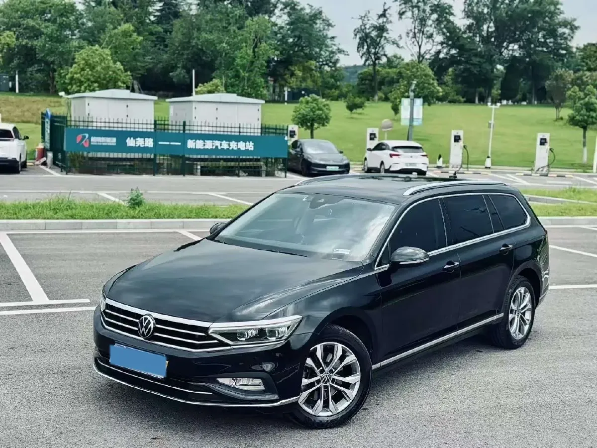 2021 Volkswagen Alltrack 2.0T 190HP L4 7DCT,autocango,china used car exporter,china ev exporter,chinese used car exporter,chinese used ev exporter