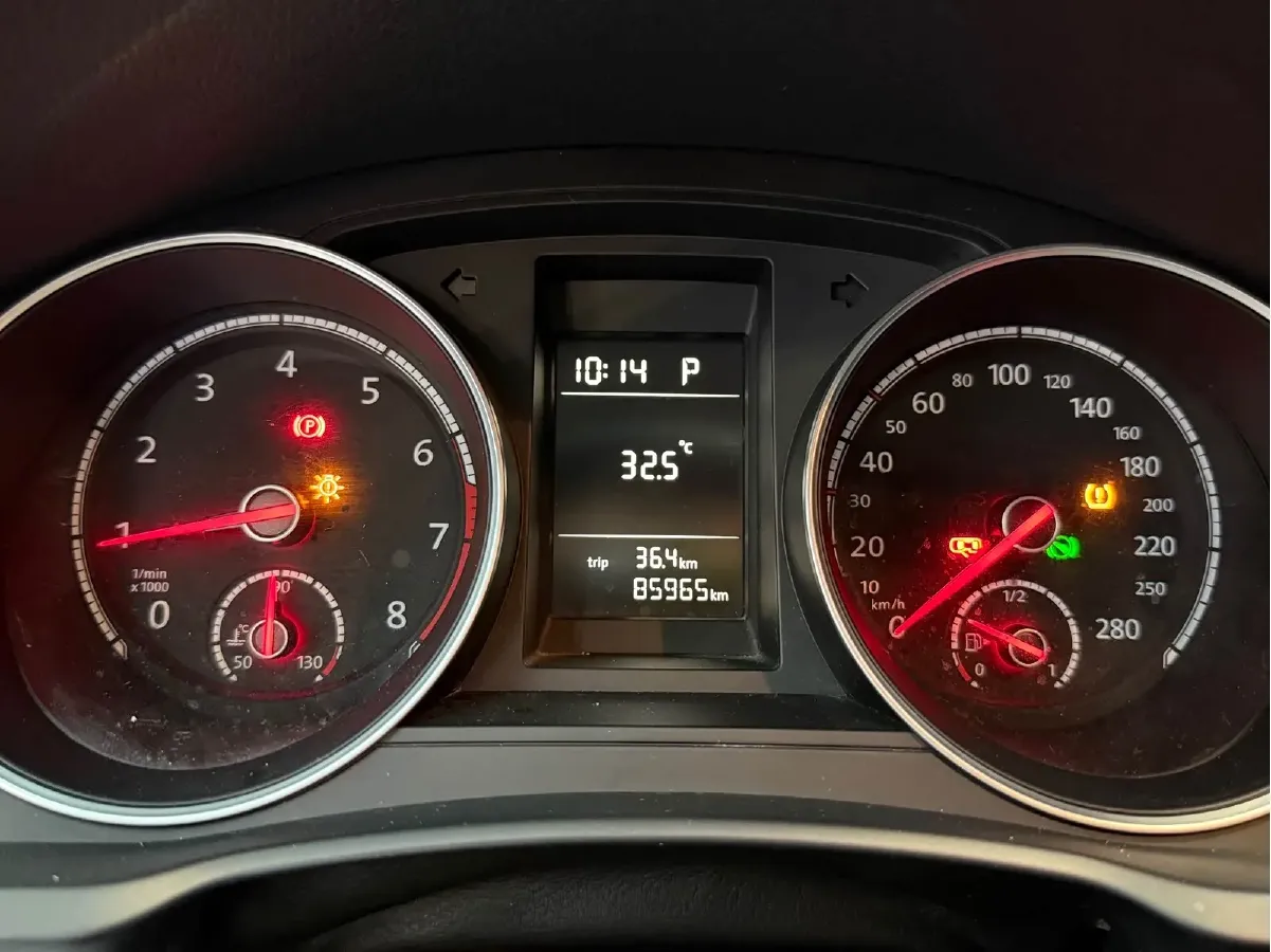 2015 Volkswagen Scirocco 1.4T 122HP L4 7DCT,autocango,china used car exporter,china ev exporter,chinese used car exporter,chinese used ev exporter