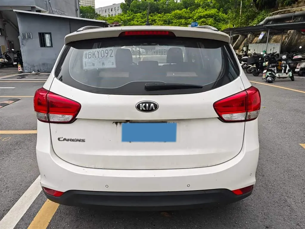 2013 Kia Carens 2.0L 152HP L4 6AT,autocango,china used car exporter,china ev exporter,chinese used car exporter,chinese used ev exporter