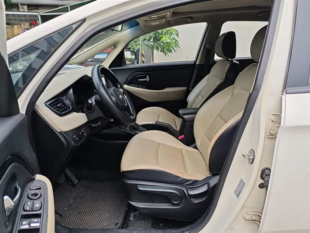 2013 Kia Carens 2.0L 152HP L4 6AT,autocango,china used car exporter,china ev exporter,chinese used car exporter,chinese used ev exporter