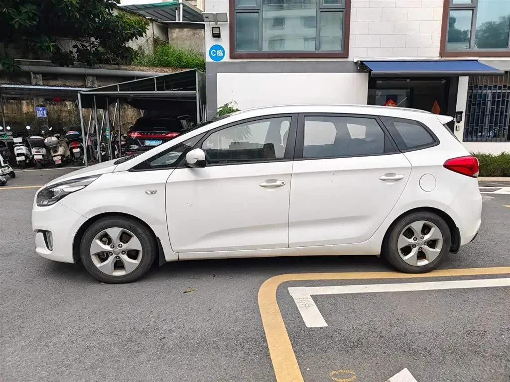 2013 Kia Carens 2.0L 152HP L4 6AT,autocango,china used car exporter,china ev exporter,chinese used car exporter,chinese used ev exporter