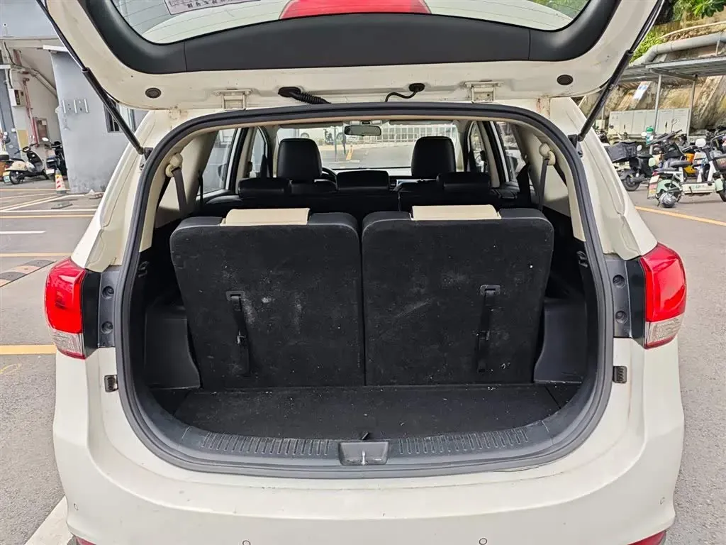 2013 Kia Carens 2.0L 152HP L4 6AT,autocango,china used car exporter,china ev exporter,chinese used car exporter,chinese used ev exporter