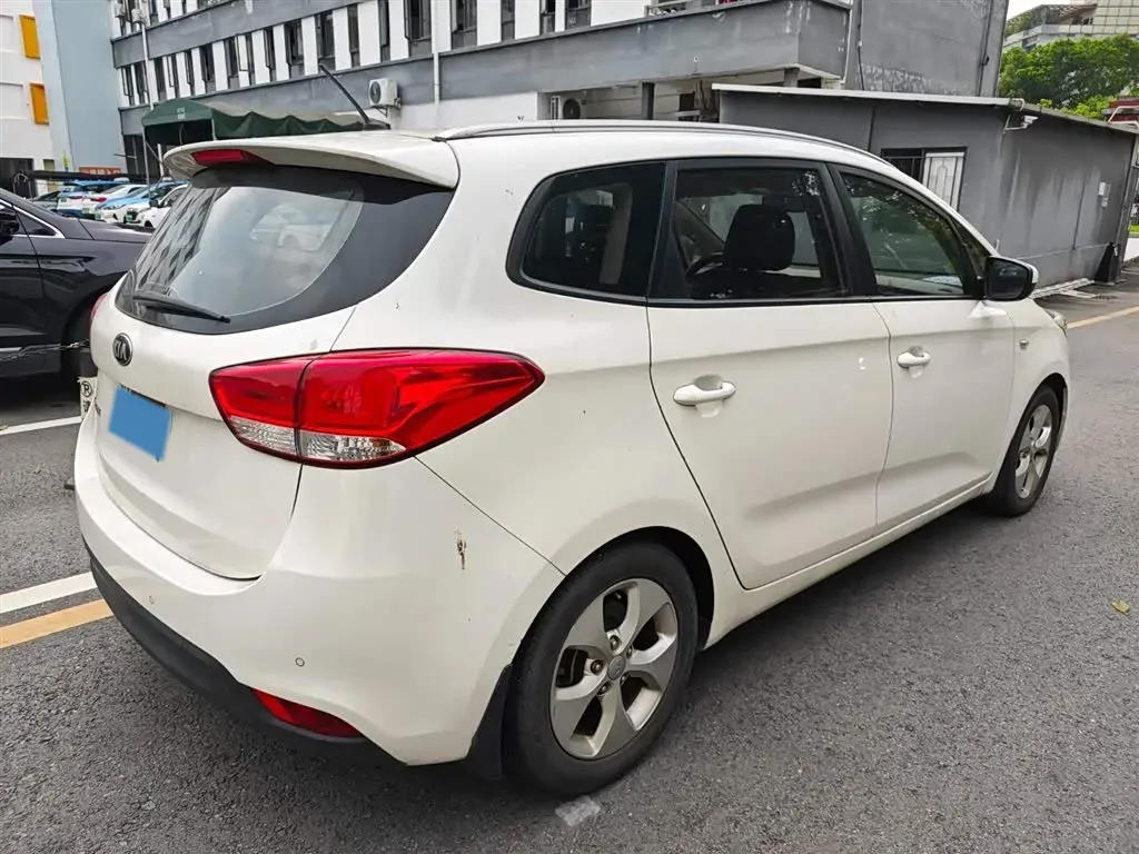 2013 Kia Carens 2.0L 152HP L4 6AT,autocango,china used car exporter,china ev exporter,chinese used car exporter,chinese used ev exporter