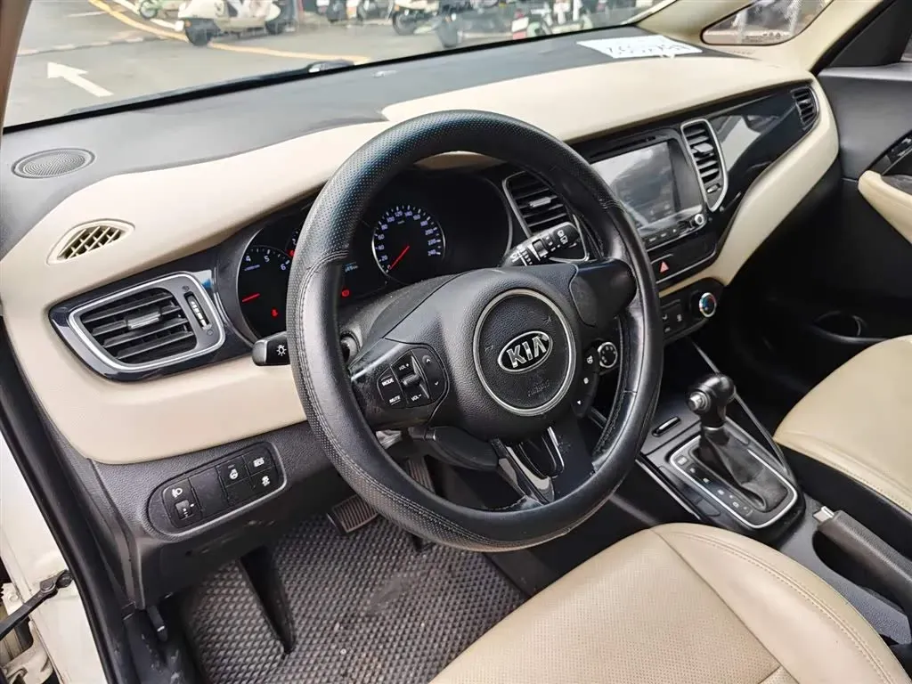 2013 Kia Carens 2.0L 152HP L4 6AT,autocango,china used car exporter,china ev exporter,chinese used car exporter,chinese used ev exporter