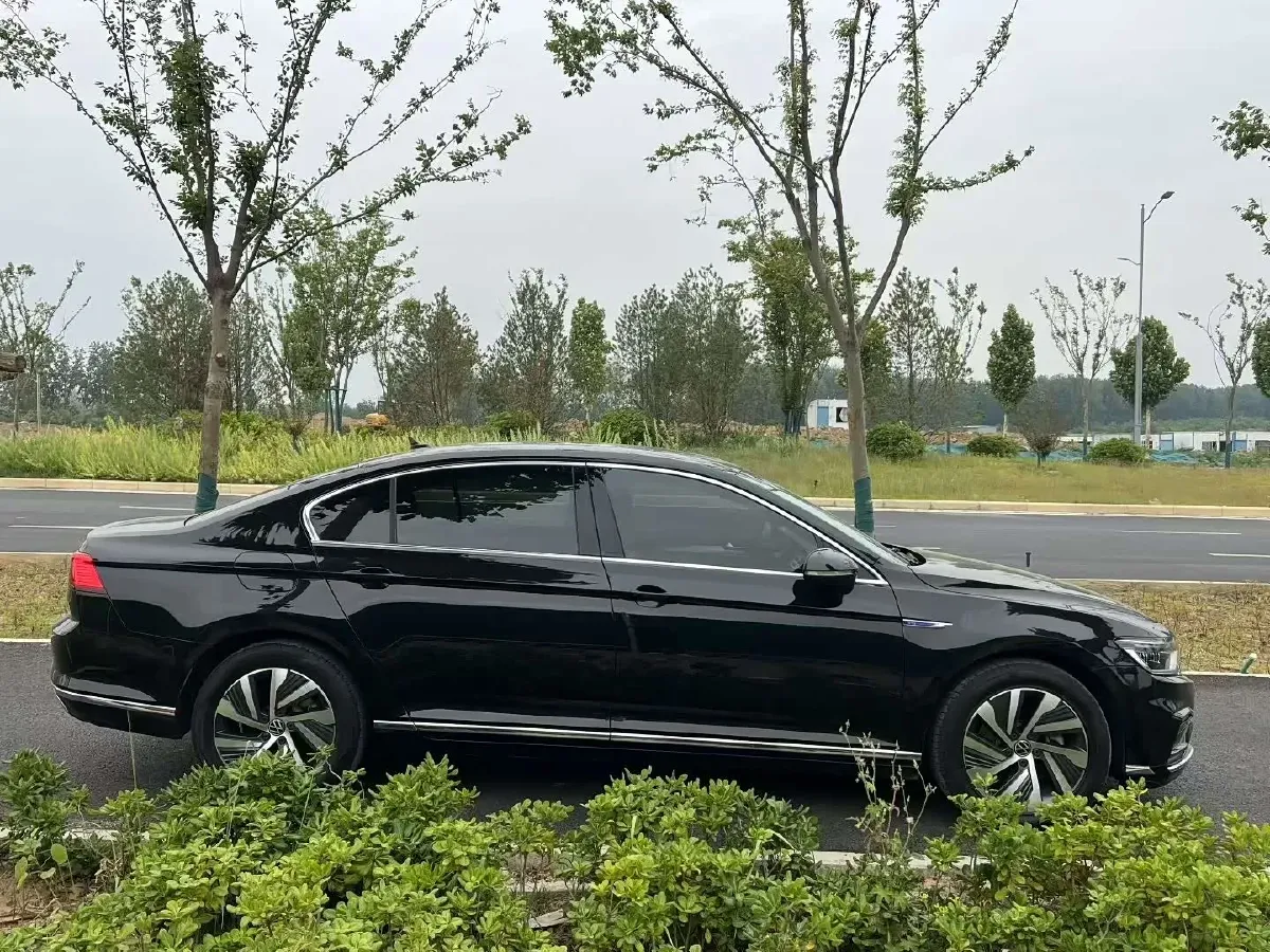 2022 Volkswagen Magotan GTE 1.4T 150HP L4 6DCT PHEV 13KWH,autocango,china used car exporter,china ev exporter,chinese used car exporter,chinese used ev exporter