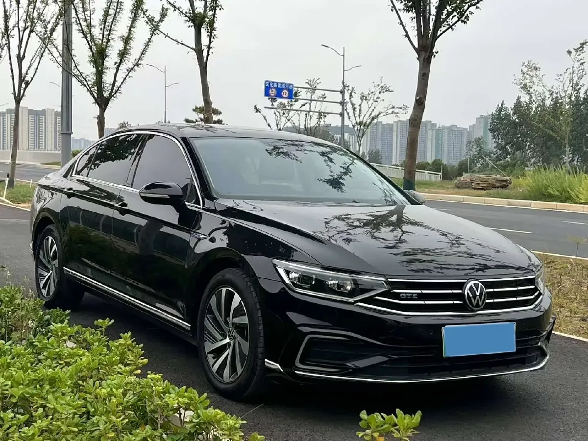 2022 Volkswagen Magotan GTE 1.4T 150HP L4 6DCT PHEV 13KWH,autocango,china used car exporter,china ev exporter,chinese used car exporter,chinese used ev exporter