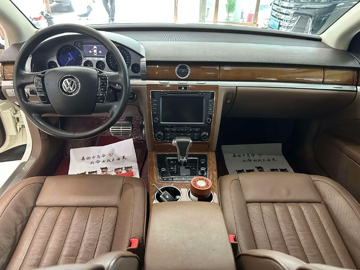 2015 Volkswagen Pheaton 3.0L 250HP V6 6AT,autocango,china used car exporter,china ev exporter,chinese used car exporter,chinese used ev exporter