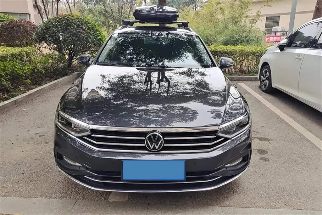 2021 Volkswagen Alltrack 2.0T 190HP L4 7DCT,autocango,china used car exporter,china ev exporter,chinese used car exporter,chinese used ev exporter