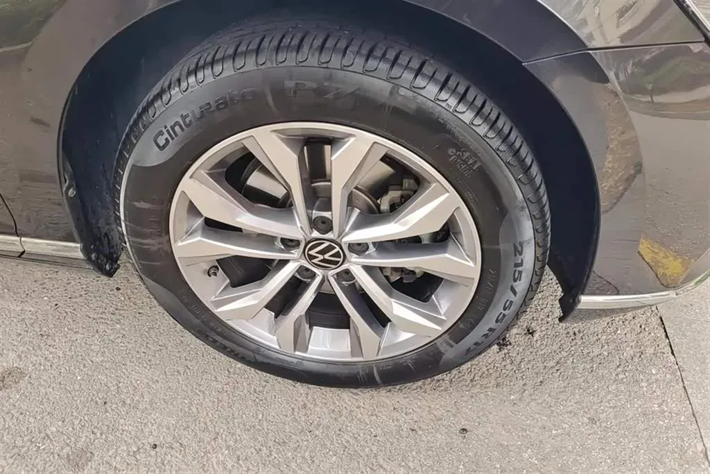 2021 Volkswagen Alltrack 2.0T 190HP L4 7DCT,autocango,china used car exporter,china ev exporter,chinese used car exporter,chinese used ev exporter