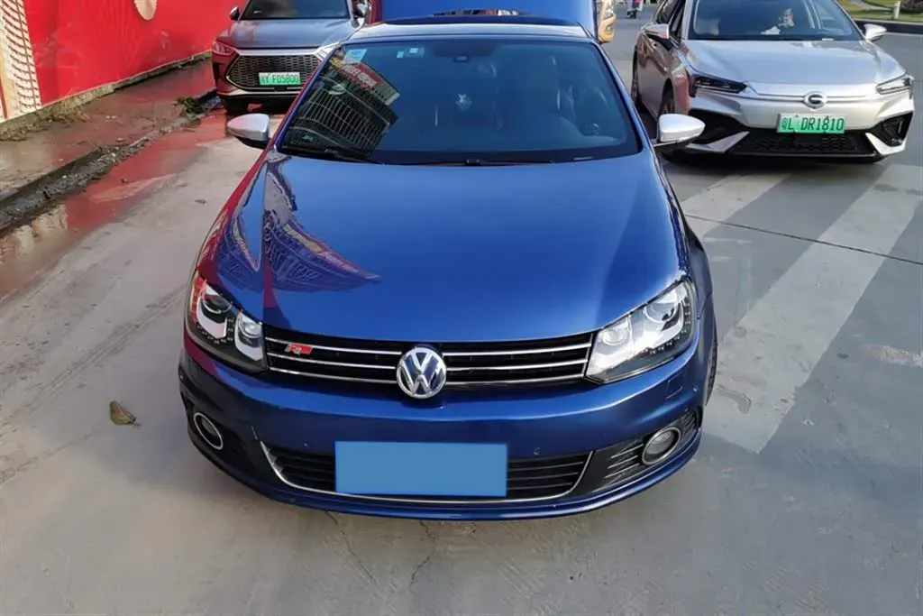 2011 Volkswagen Eos 2.0T 211HP L4 6DCT,autocango,china used car exporter,china ev exporter,chinese used car exporter,chinese used ev exporter