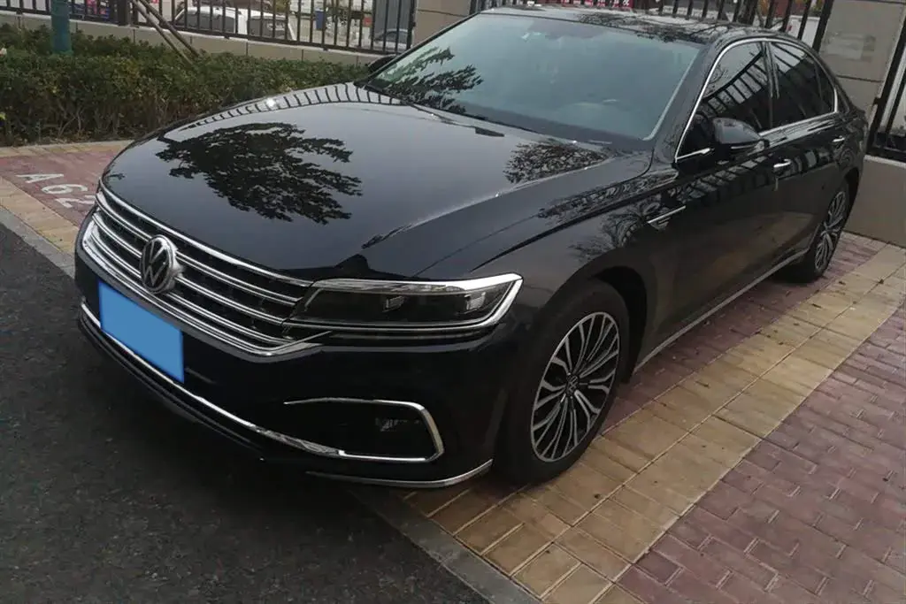 2021 Volkswagen Phideon 2.0T 224HP L4 7DCT