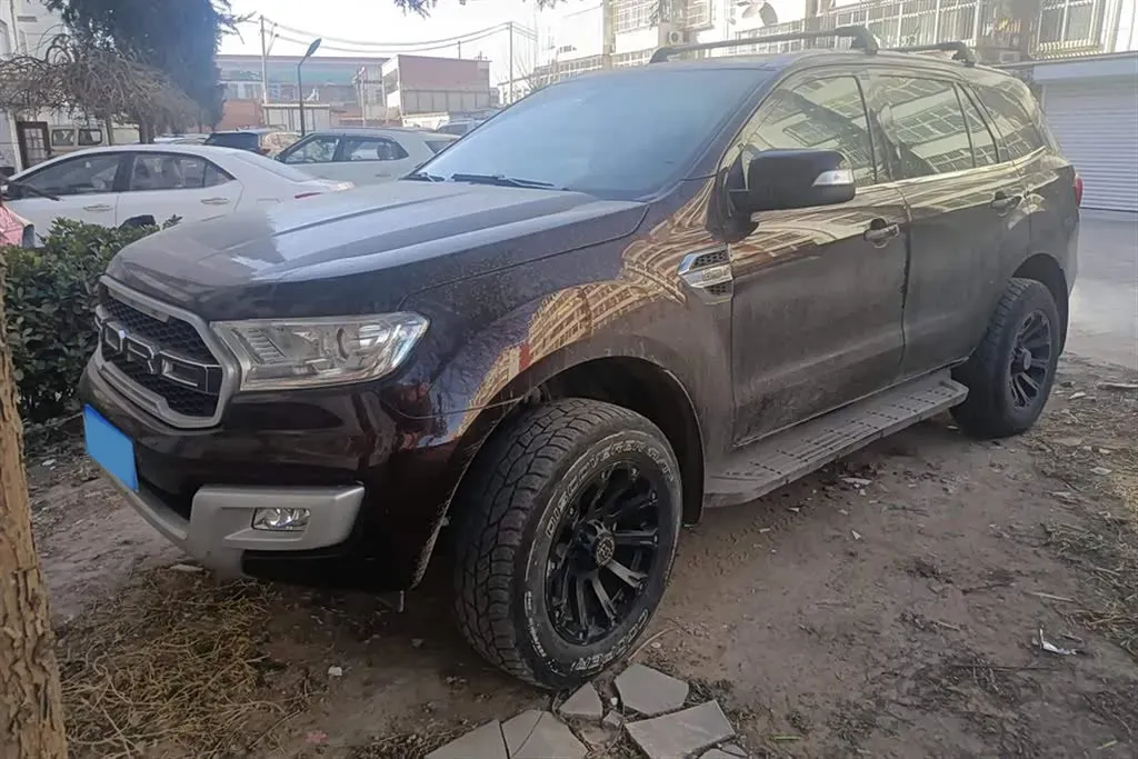 2016 Ford Everest 2.0T 245HP L4 6AT,autocango,china used car exporter,china ev exporter,chinese used car exporter,chinese used ev exporter
