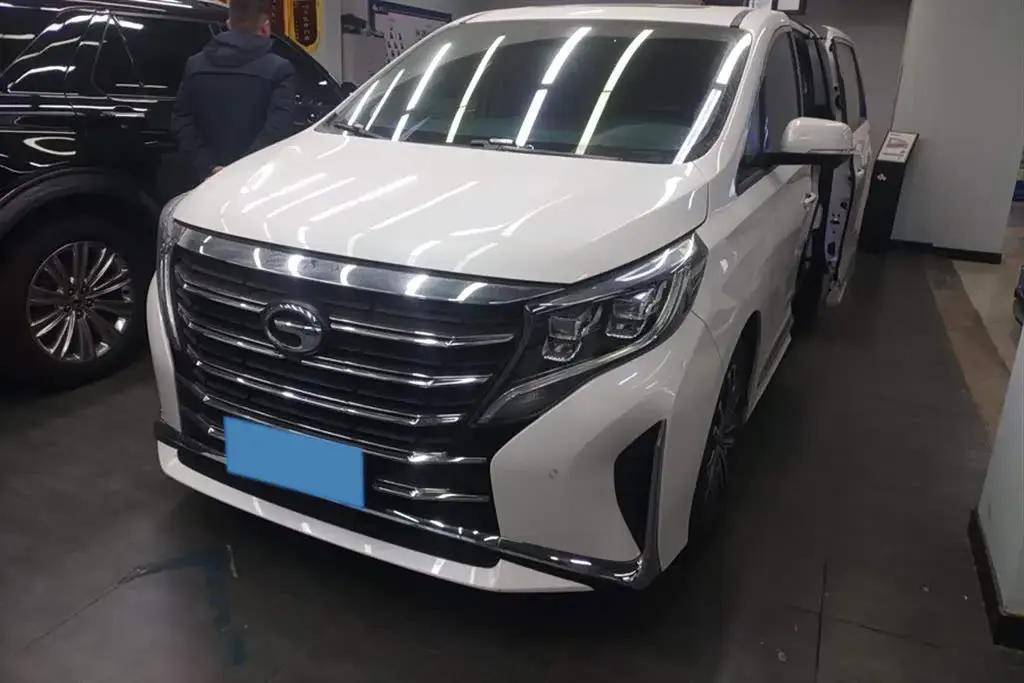 2021 GAC Trumpchi M8 2.0T 252HP L4 8AT