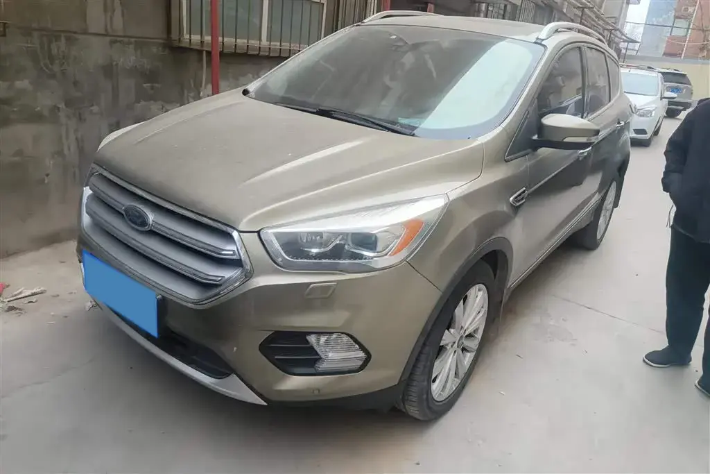2017 Ford Kuga 2.0T 245HP L4 6AT