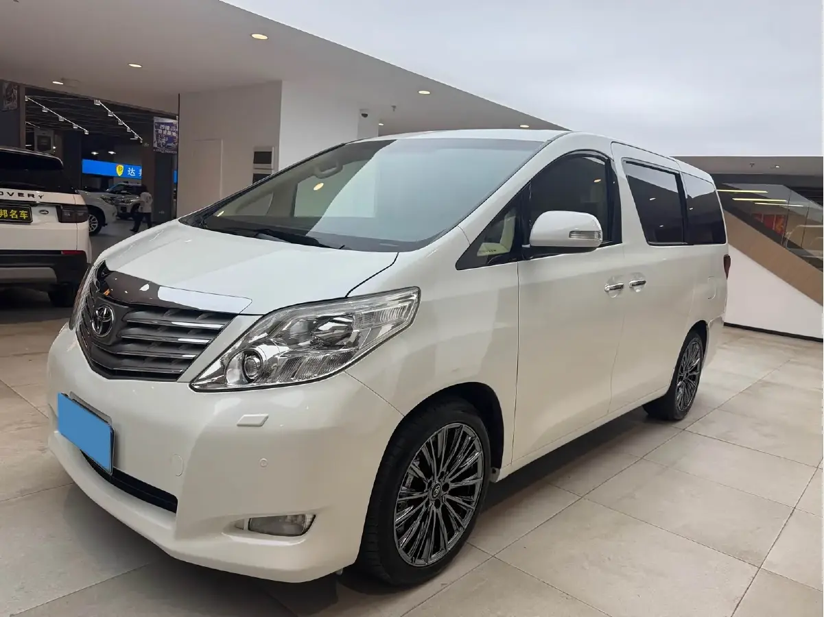 2011 Toyota Alphard 3.5L 275HP V6 6AT