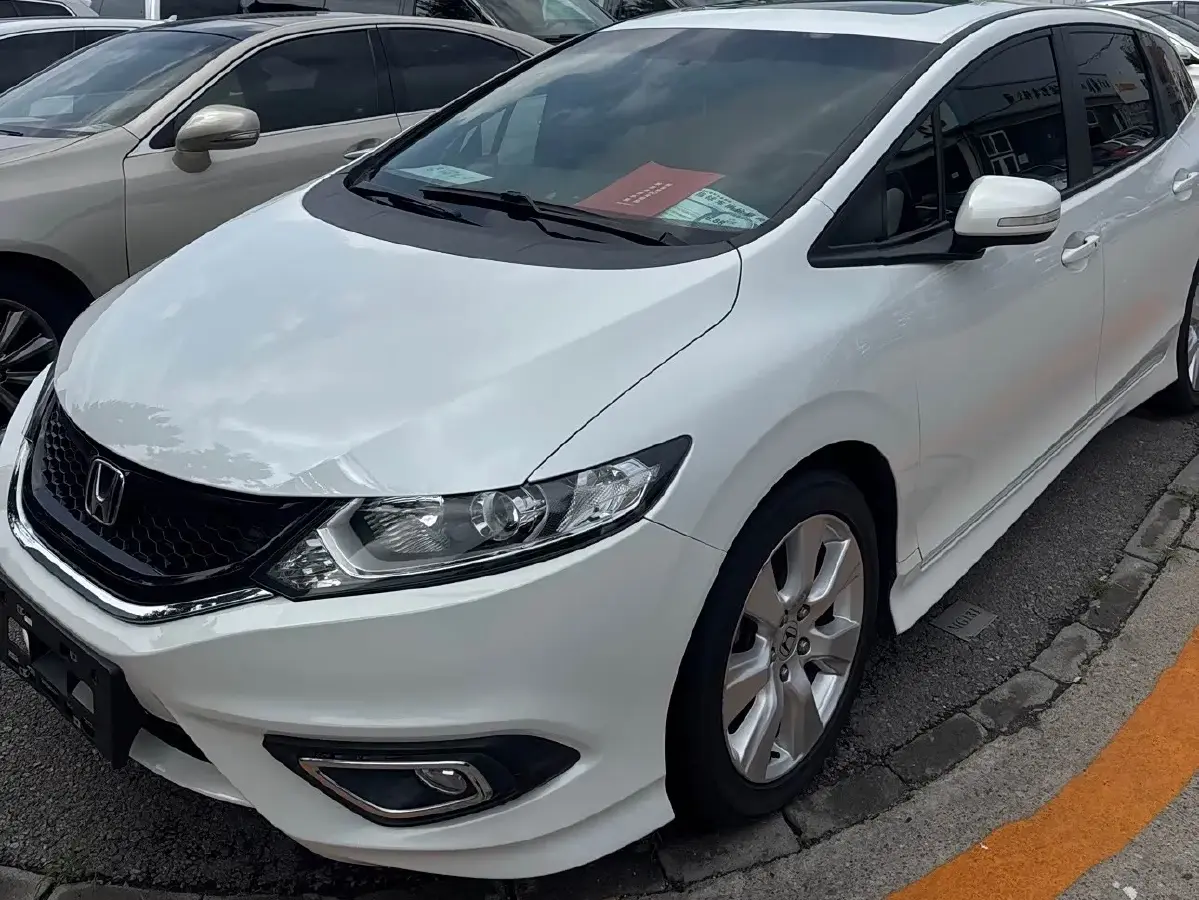 2016 Honda Jade 1.8L 141HP L4 5AT