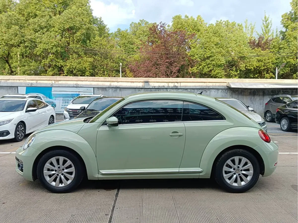2017 Volkswagen Beetle 1.2T 105HP L4 7DCT,autocango,china used car exporter,china ev exporter,chinese used car exporter,chinese used ev exporter
