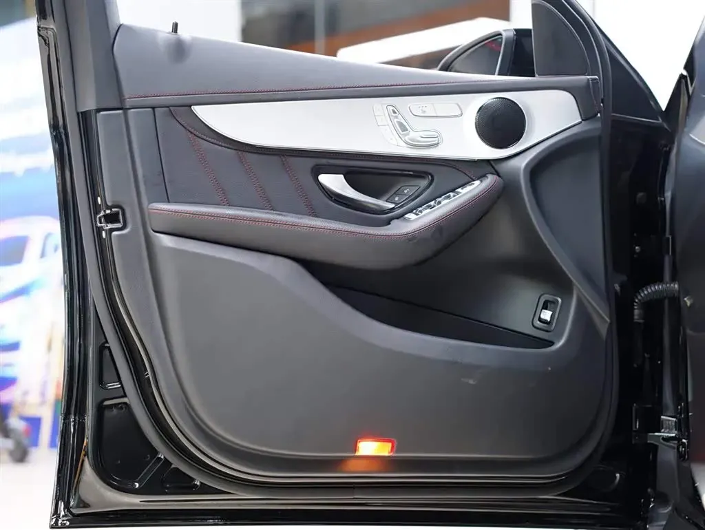 2022 Mercedes-Benz GLC Coupe AMG 3.0T 390HP V6 9AT,autocango,china used car exporter,china ev exporter,chinese used car exporter,chinese used ev exporter