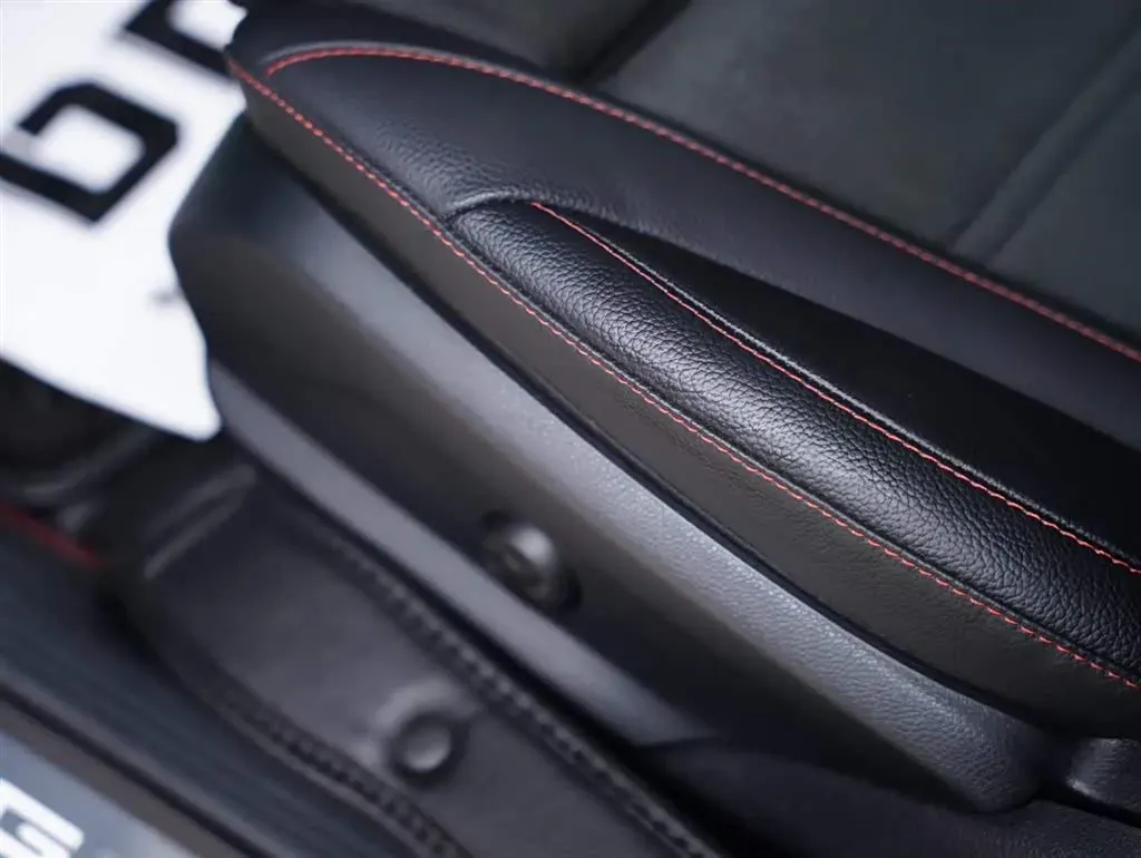 2022 Mercedes-Benz GLC Coupe AMG 3.0T 390HP V6 9AT,autocango,china used car exporter,china ev exporter,chinese used car exporter,chinese used ev exporter