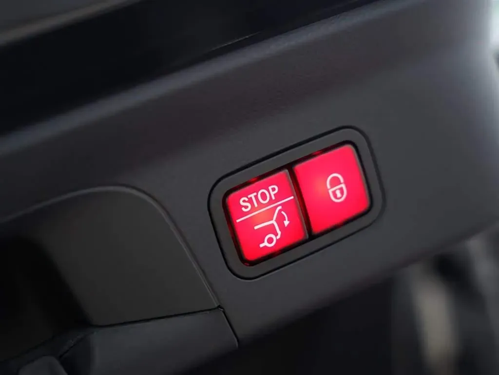 2022 Mercedes-Benz GLC Coupe AMG 3.0T 390HP V6 9AT,autocango,china used car exporter,china ev exporter,chinese used car exporter,chinese used ev exporter